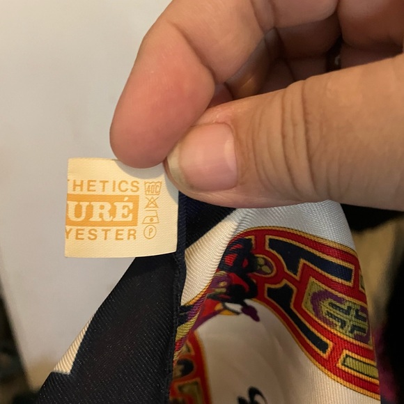 Book of Kells scarf - Picture 6 of 7